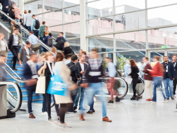 Rejoignez le programme de partenariat Yocuda pour atteindre de nouveaux clients, promouvoir le développement durable et développer votre activité.